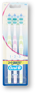 SPAZZOLINO MEDIO CLASSIC CARE ORAL B X3